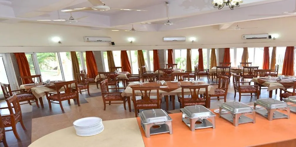 *** Hotel Saras Tourist Resort Gurgaon India