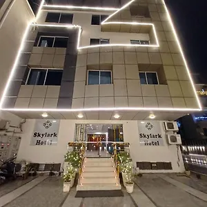 Hotel Skylark By Gabrian